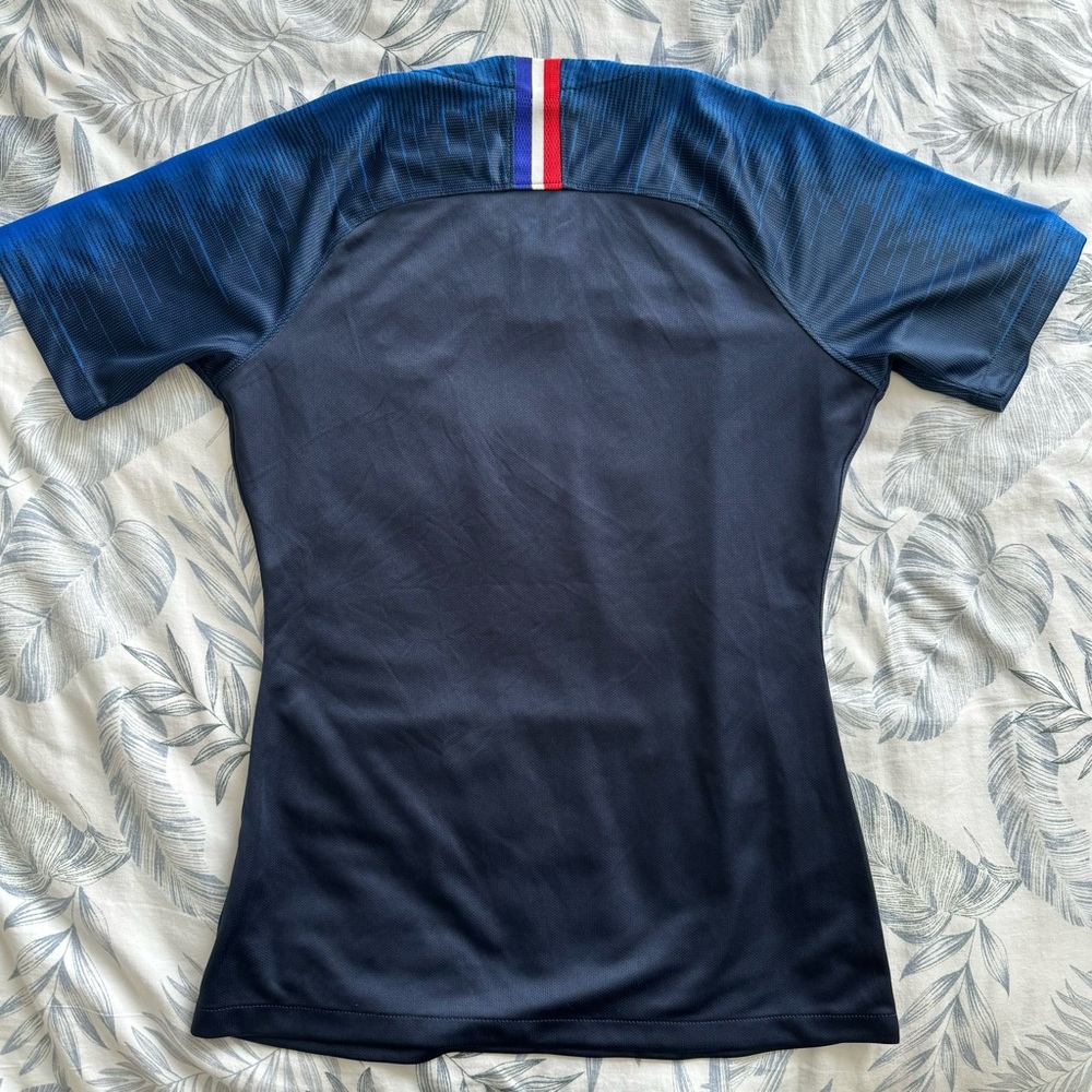 NIKE WOMEN'S FRANCE SOCCER  tee shirt jersey  navy blue size S - Picture 10 of 17